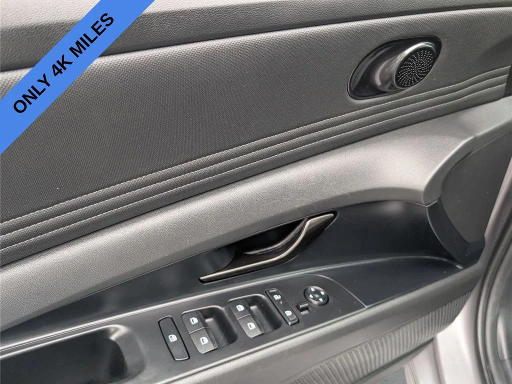 Used 2026 Silver Hyundai SEL Sport image 19