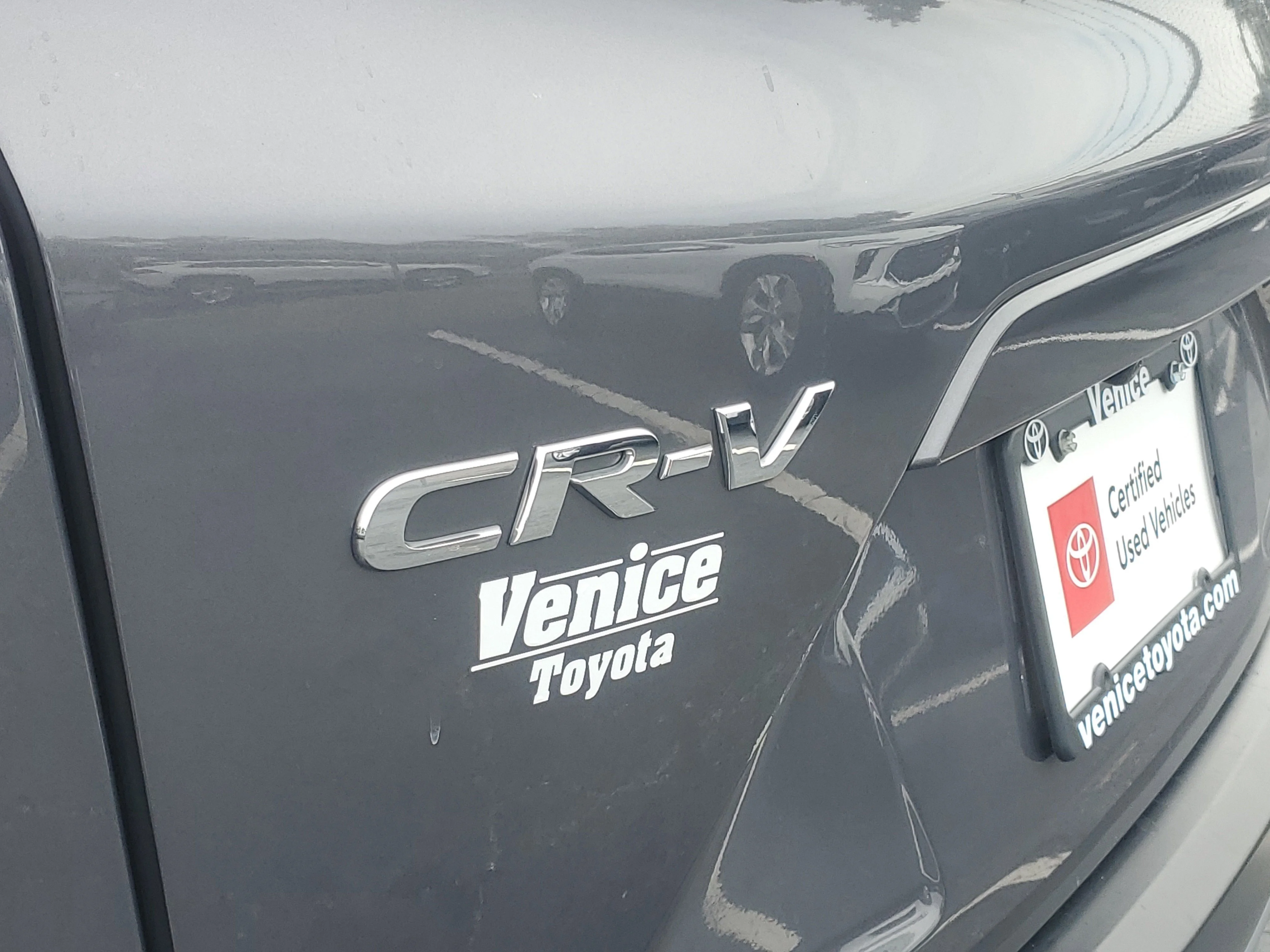 Used 2019 Gunmetal Metallic Honda Touring image 12