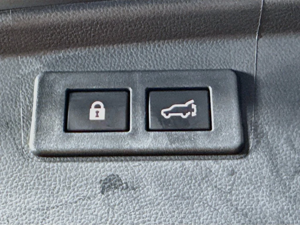 Used 2024 Black Subaru Onyx Edition image 33