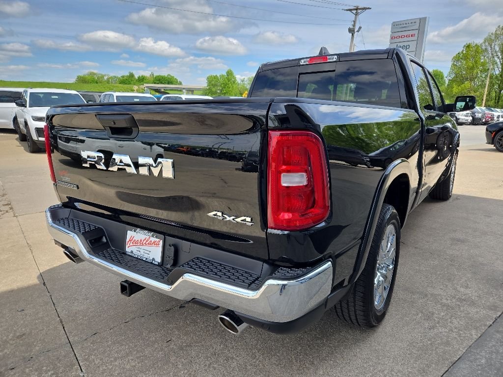 New 2026 Diamond Black Crystal Pearl-Coat Exterior Paint RAM Big Horn/Lone Star image 10