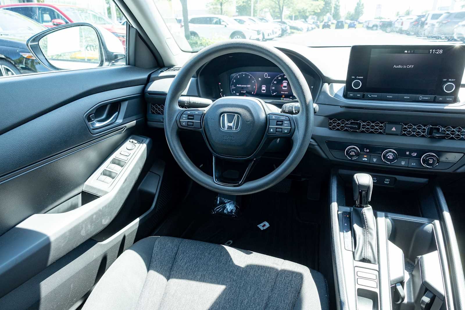 Used 2024 Platinum White Pearl Honda LX image 10