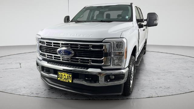 New 2026 Oxford White Ford F-250® XLT image 36
