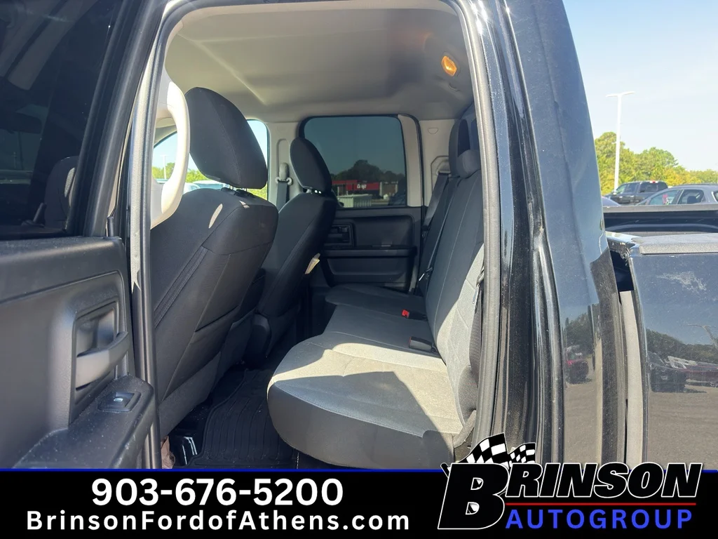 Certified Used 2022 Diamond Black Ram Tradesman image 9