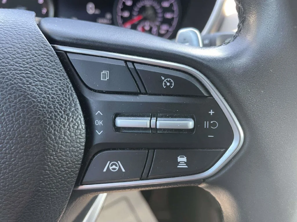 Certified Used 2023 White Hyundai SEL image 25