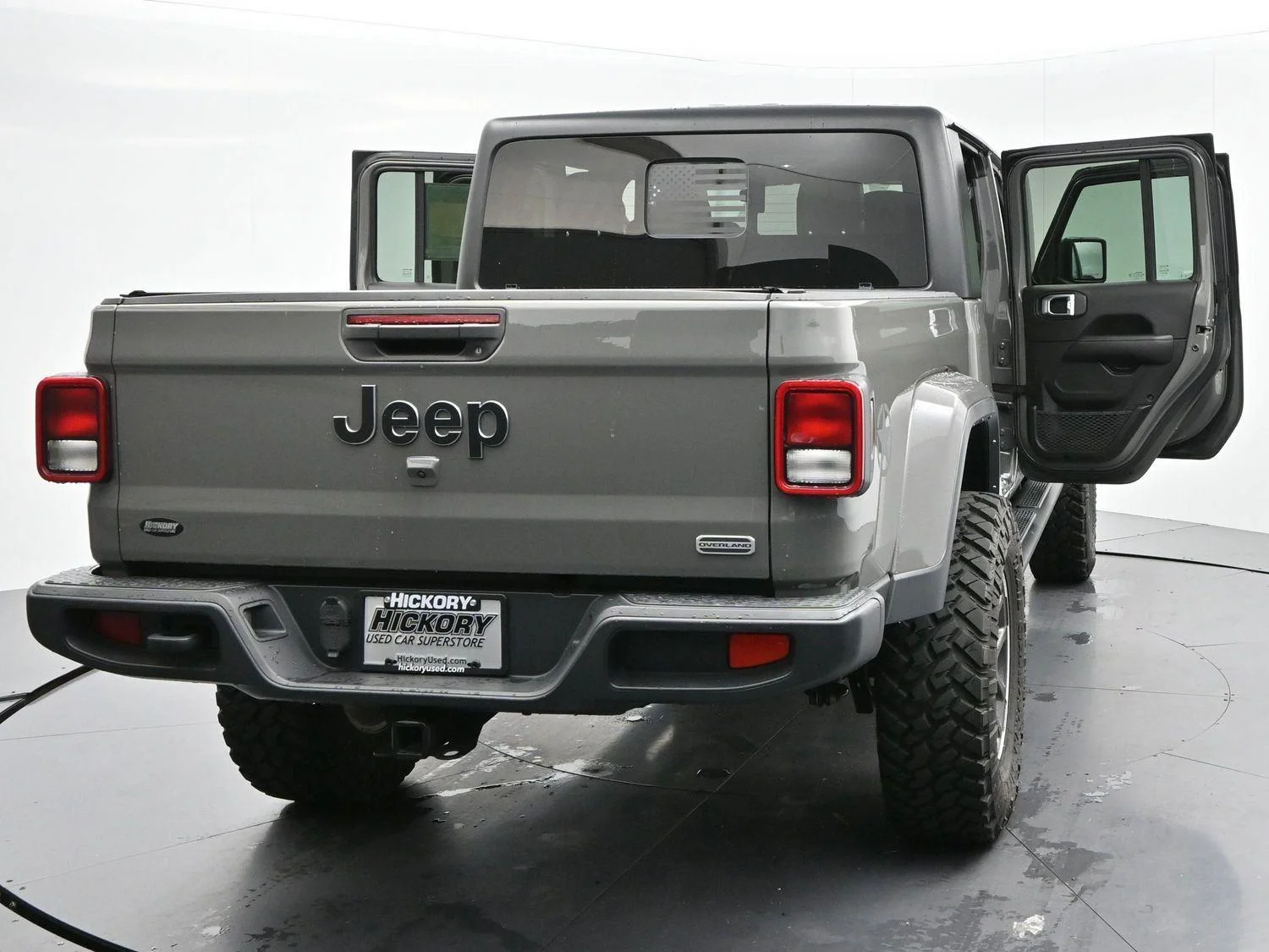 Used 2022 Sting-Gray Clearcoat Jeep Overland image 35