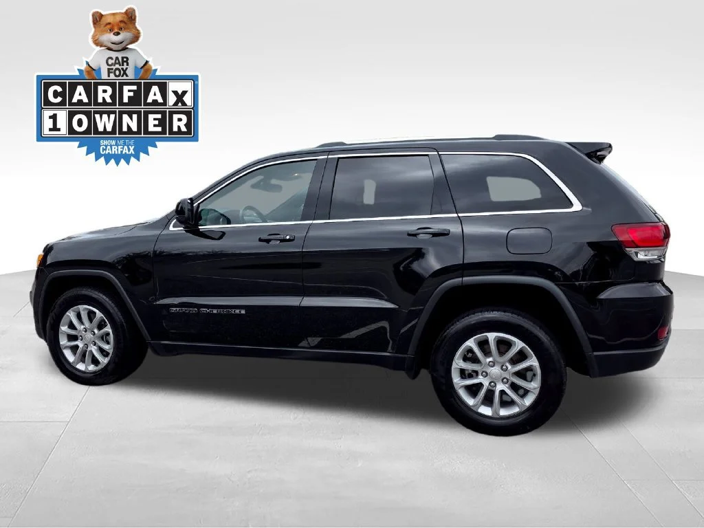 Used 2021  Jeep Laredo X image 4