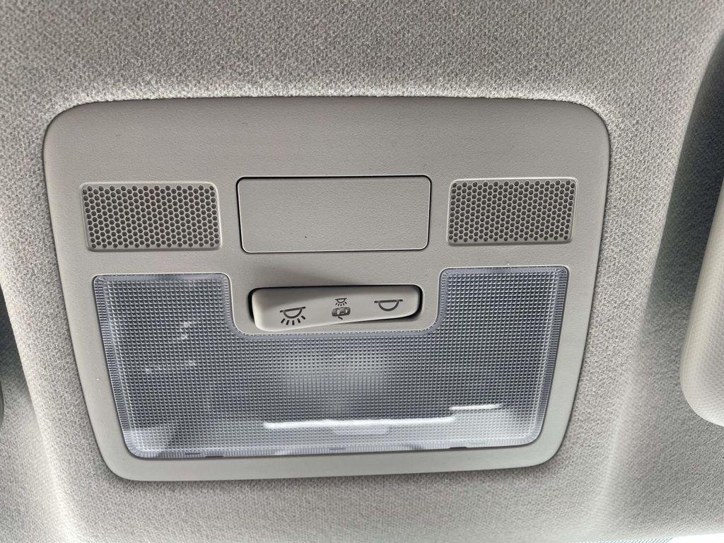 New 2026 Silver Hyundai SE image 30