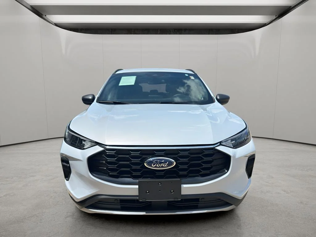 Used 2026 Star White Metallic Tri-Coat Ford ST Line image 12