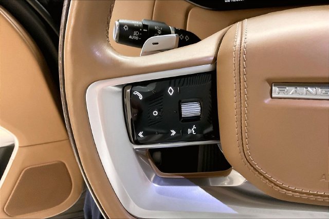 Used 2023 Santorini Black Metallic Land Rover Autobiography image 18