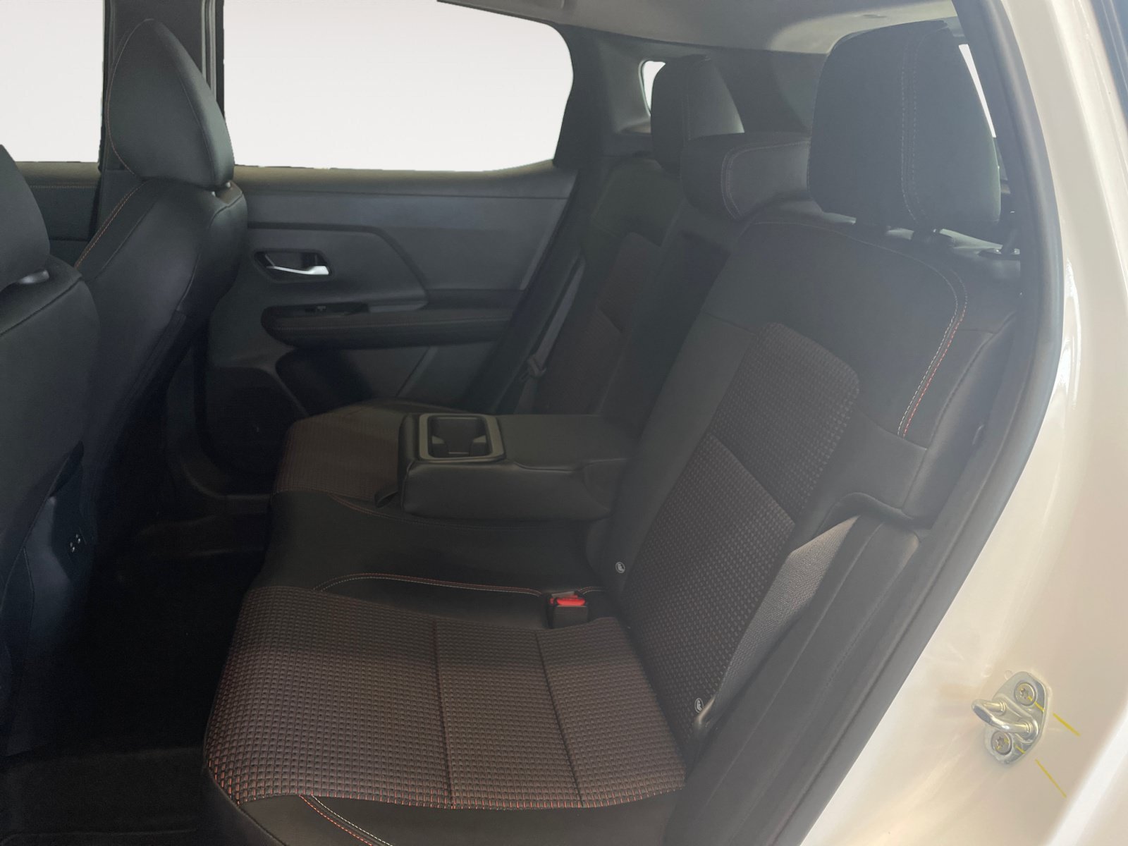 2026 Nissan KICKS SR - Photo 22