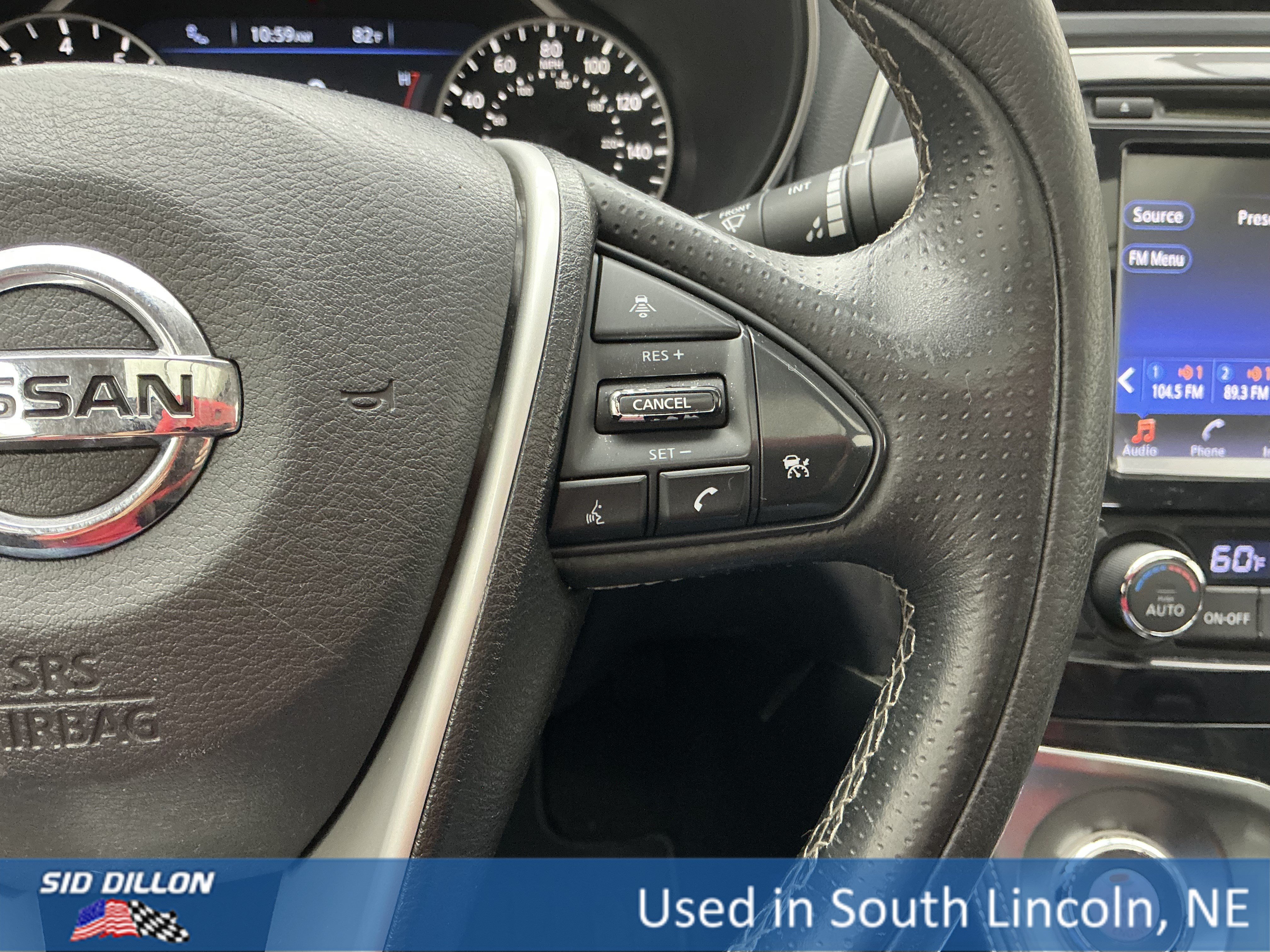 Used 2017 Coulis Red Nissan SL image 10