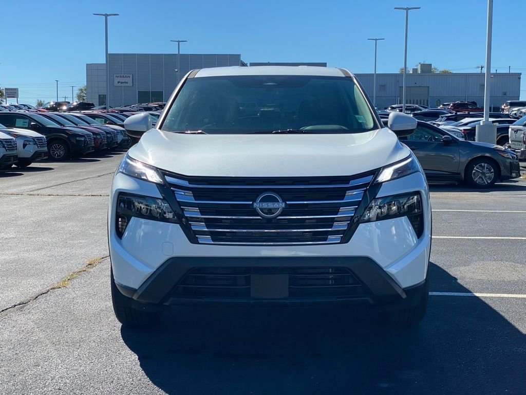 2026 Nissan Rogue SV - Photo 9