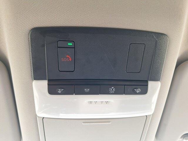 Used 2023 Pearl White Tricoat Nissan SV image 19