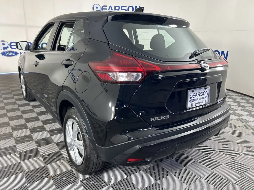 2021 Nissan Kicks S - Photo 12