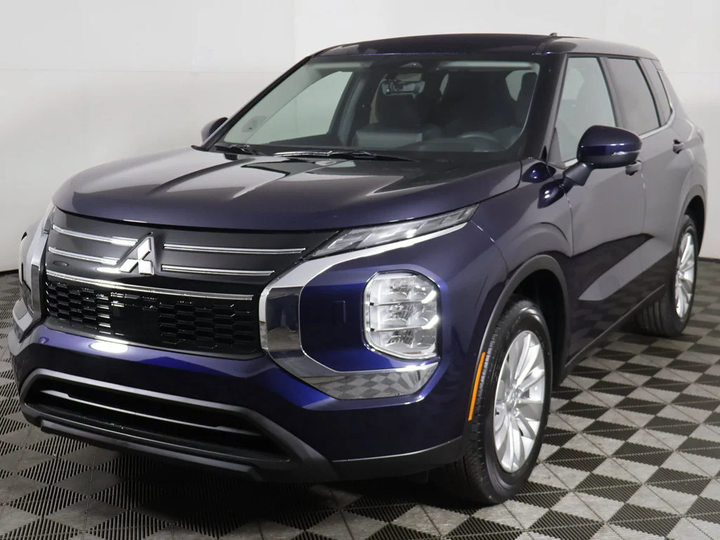 New 2026 Blue Mitsubishi ES image 9