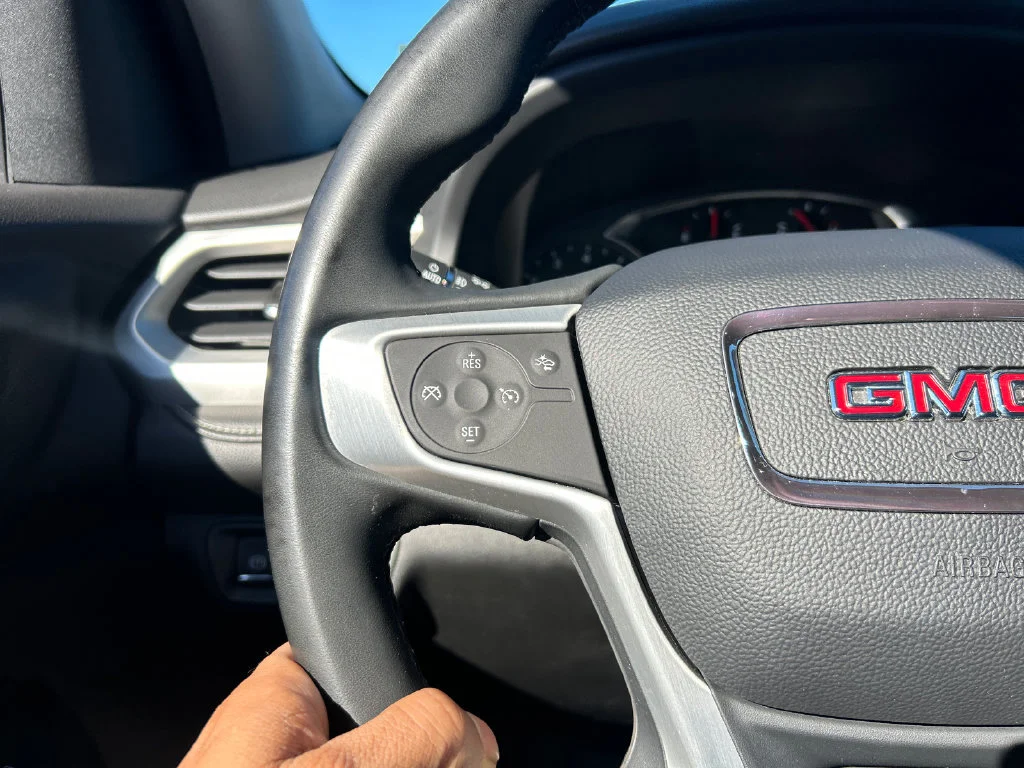 2023 GMC Acadia SLT - Photo 21