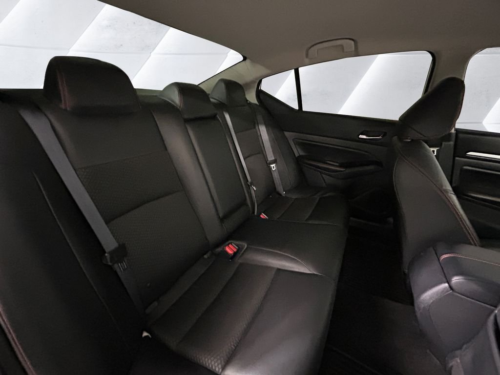 Used 2025 White Nissan 2.5 SR image 16