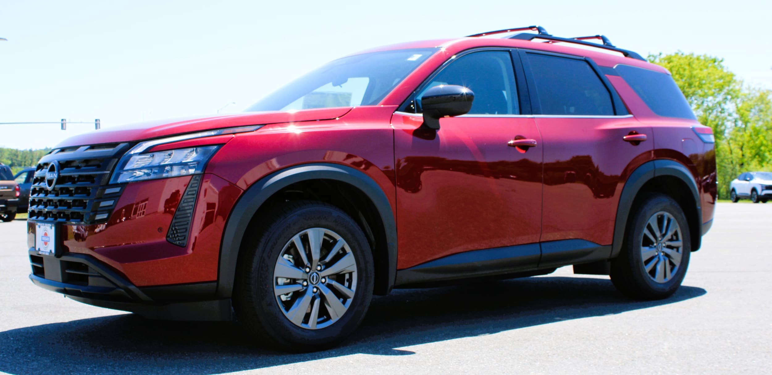 2026 Nissan Pathfinder SV - Photo 14
