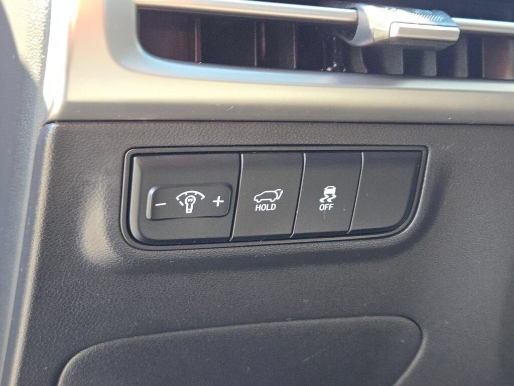 Certified Used 2025 Red Hyundai SEL Convenience image 24