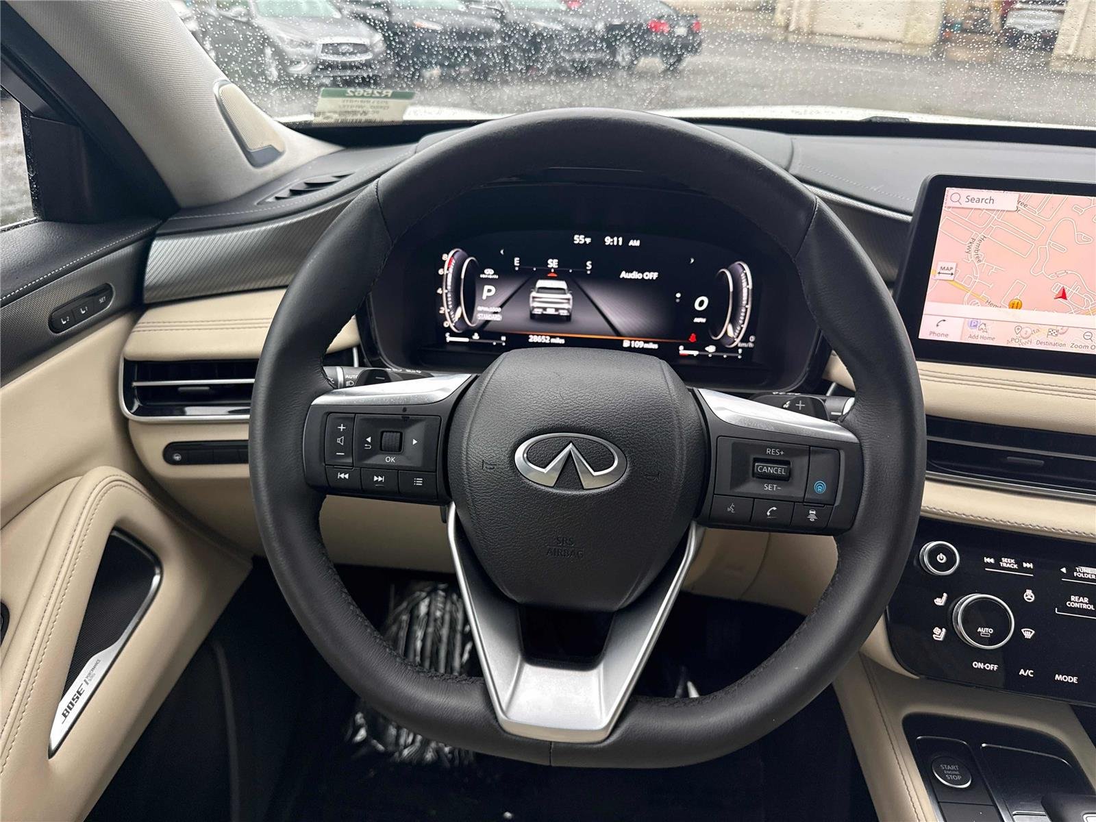 Used 2023 Majestic White INFINITI LUXE image 17
