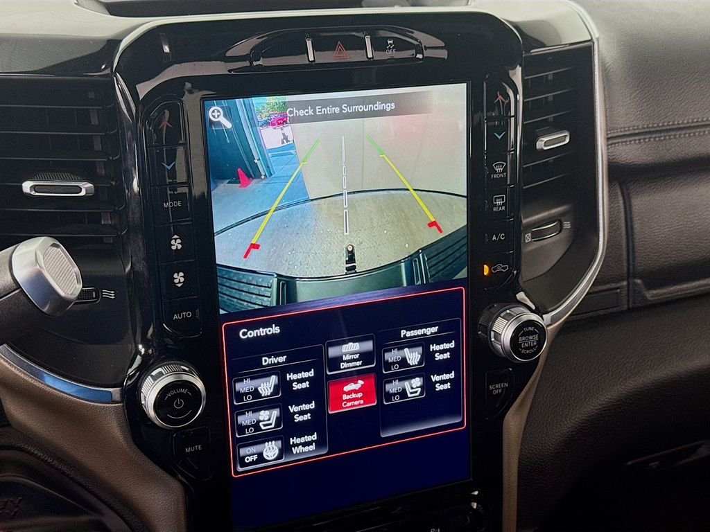 Used 2019 Diamond Black Crystal Pearlcoat Ram Laramie image 6