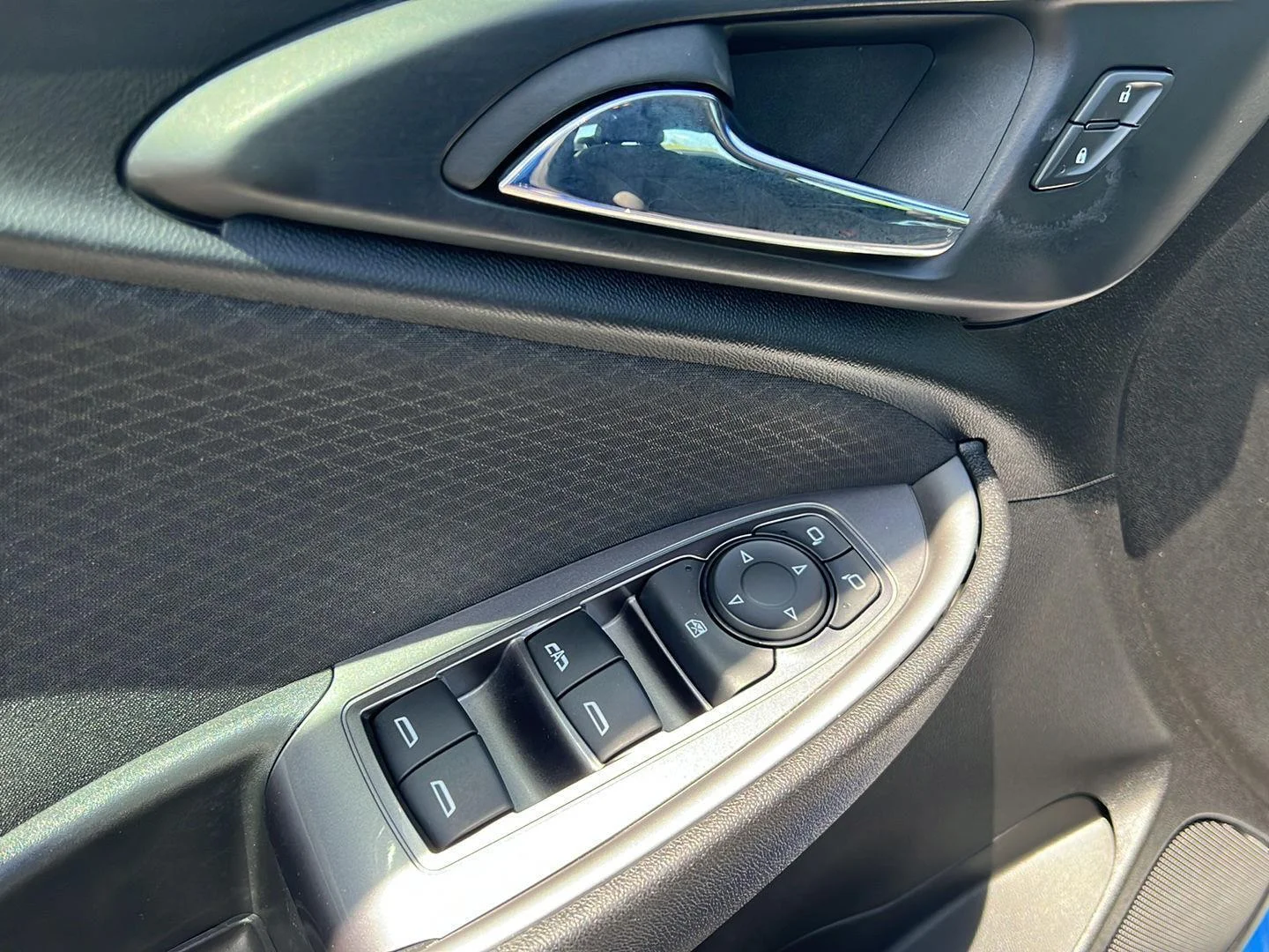Used 2023 Riverside Blue Metallic Chevrolet LT image 5