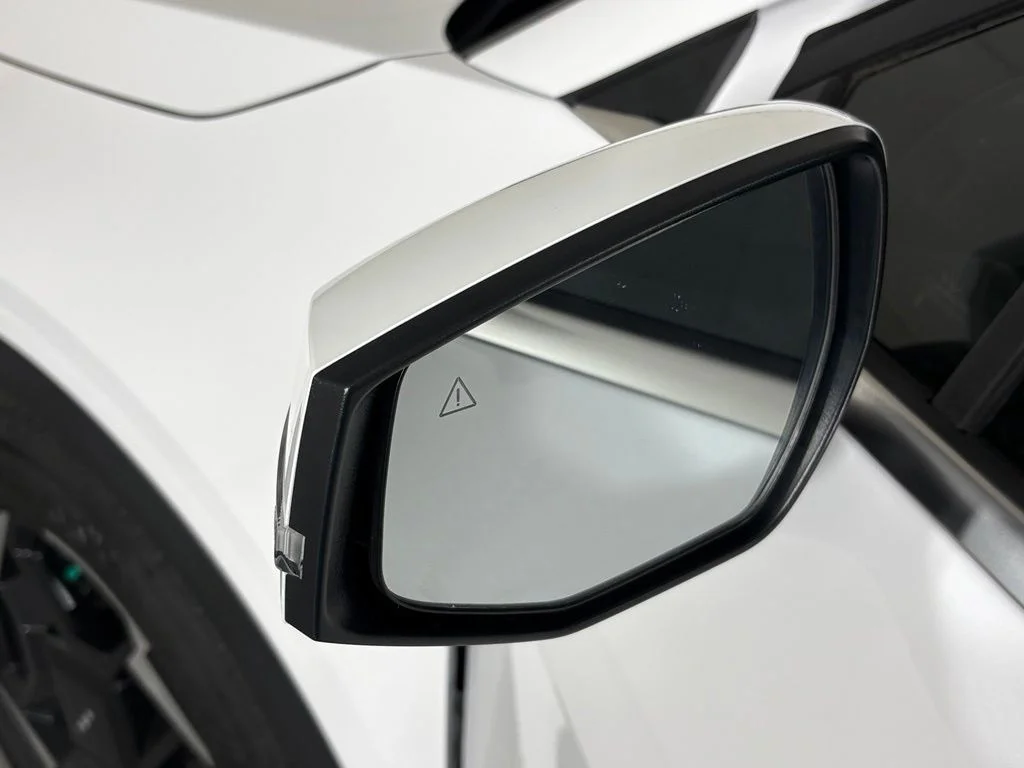 New 2026 Glacial White Pearl Kia EX image 14