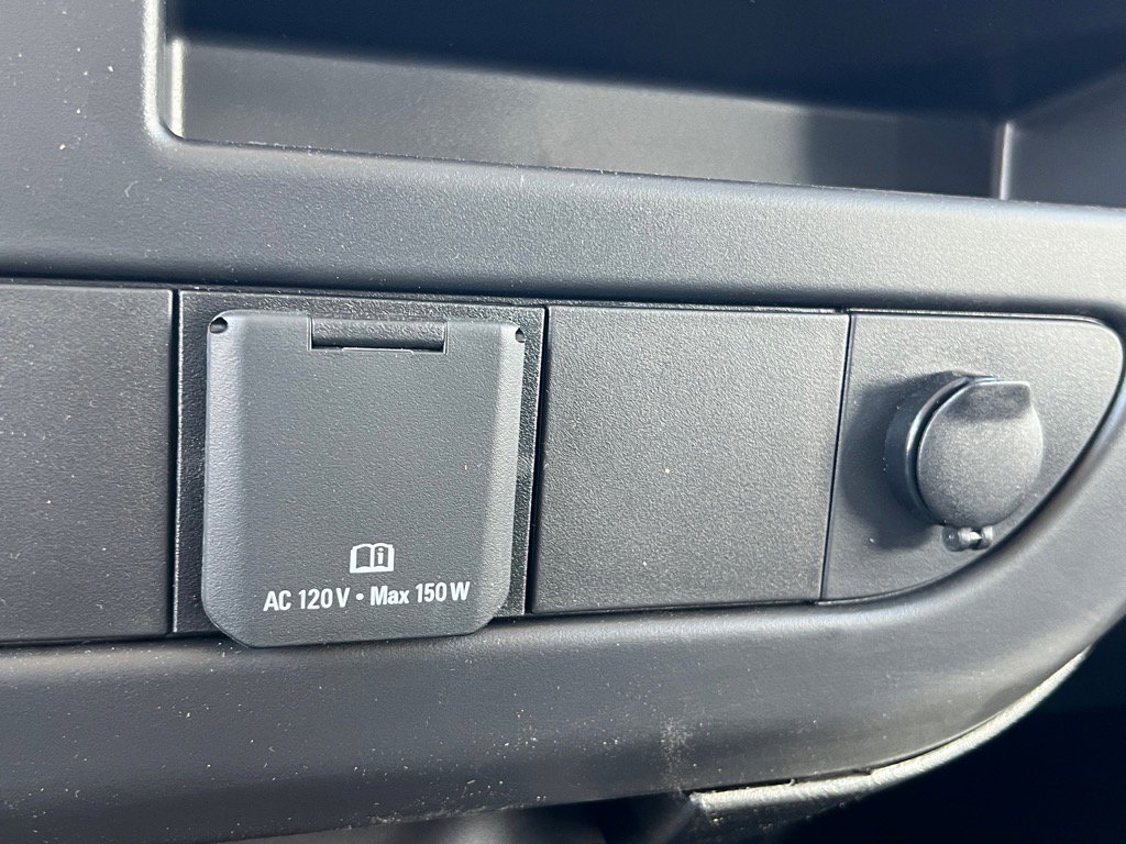 2025 GMC Savana Cargo Work Van - Photo 9