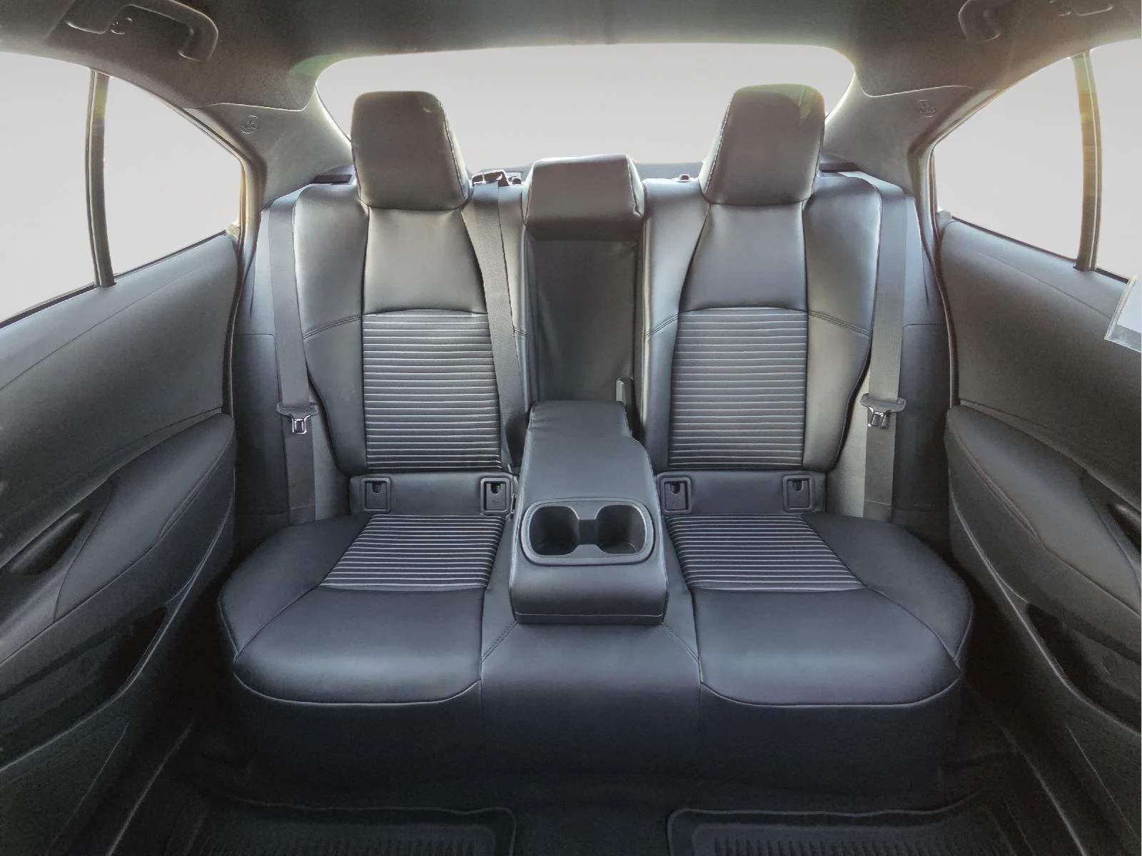 2026 Toyota Corolla XSE - Photo 18