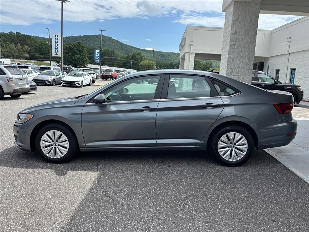 Used 2019 Platinum Gray Metallic Volkswagen 1.4T S image 24