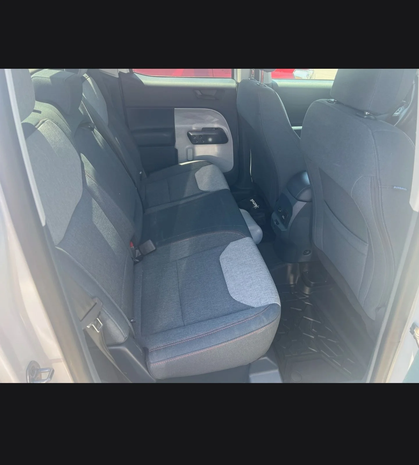 Used 2024 Oxford White Ford XLT image 2