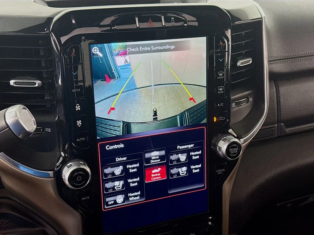 Used 2019 Diamond Black Crystal Pearlcoat Ram Laramie image 6