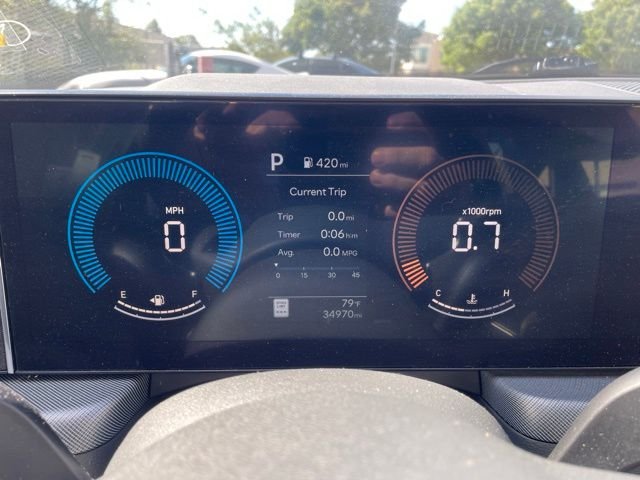 Used 2025 Gray Hyundai SEL image 5