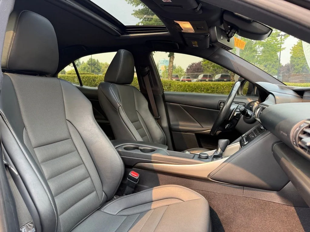 Used 2018 Caviar Lexus 300 image 25