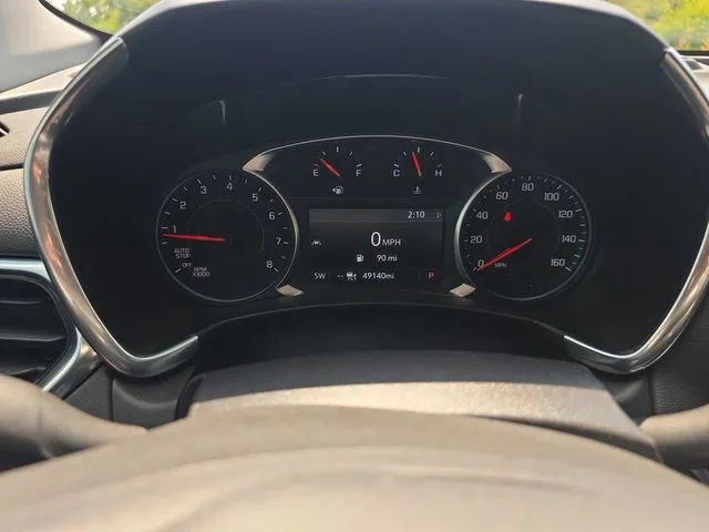Used 2024 Gray Chevrolet LT image 20