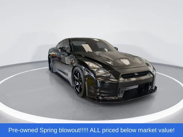 Used 2009 Black Nissan Premium image 2