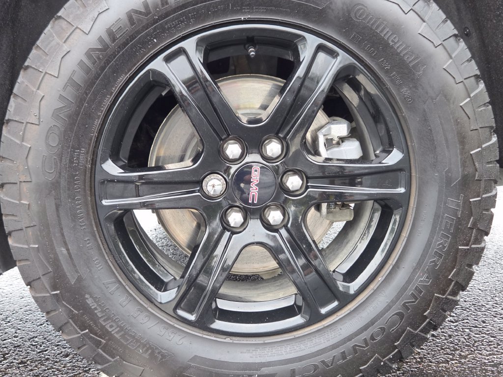 2023 GMC Acadia AT4 - Photo 17