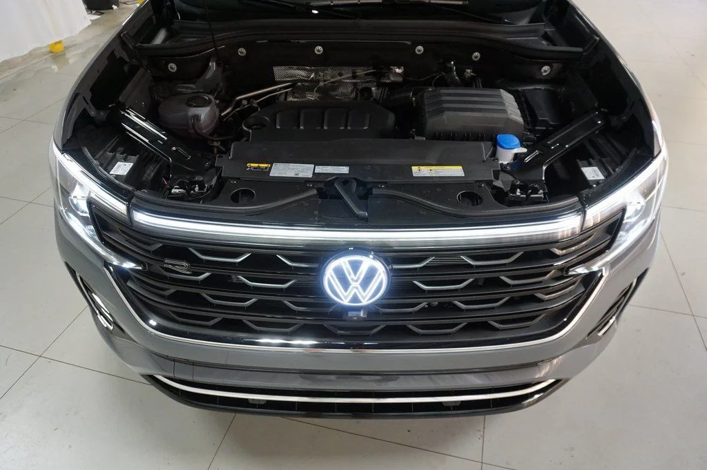 New 2026 Pure Gray Volkswagen 2.0T SEL Premium R-Line image 35