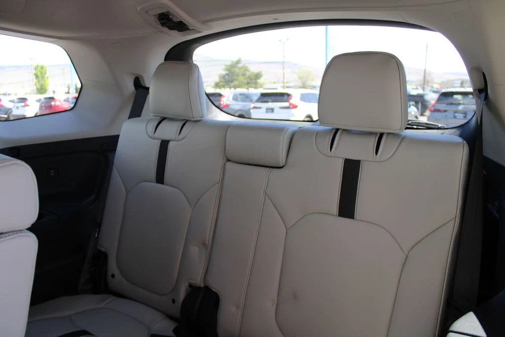 New 2026 Platinum White Pearl Honda AWD EX-L image 18