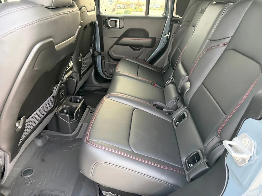 New 2026 Anvil Clear-Coat Exterior Paint Jeep Rubicon X image 12