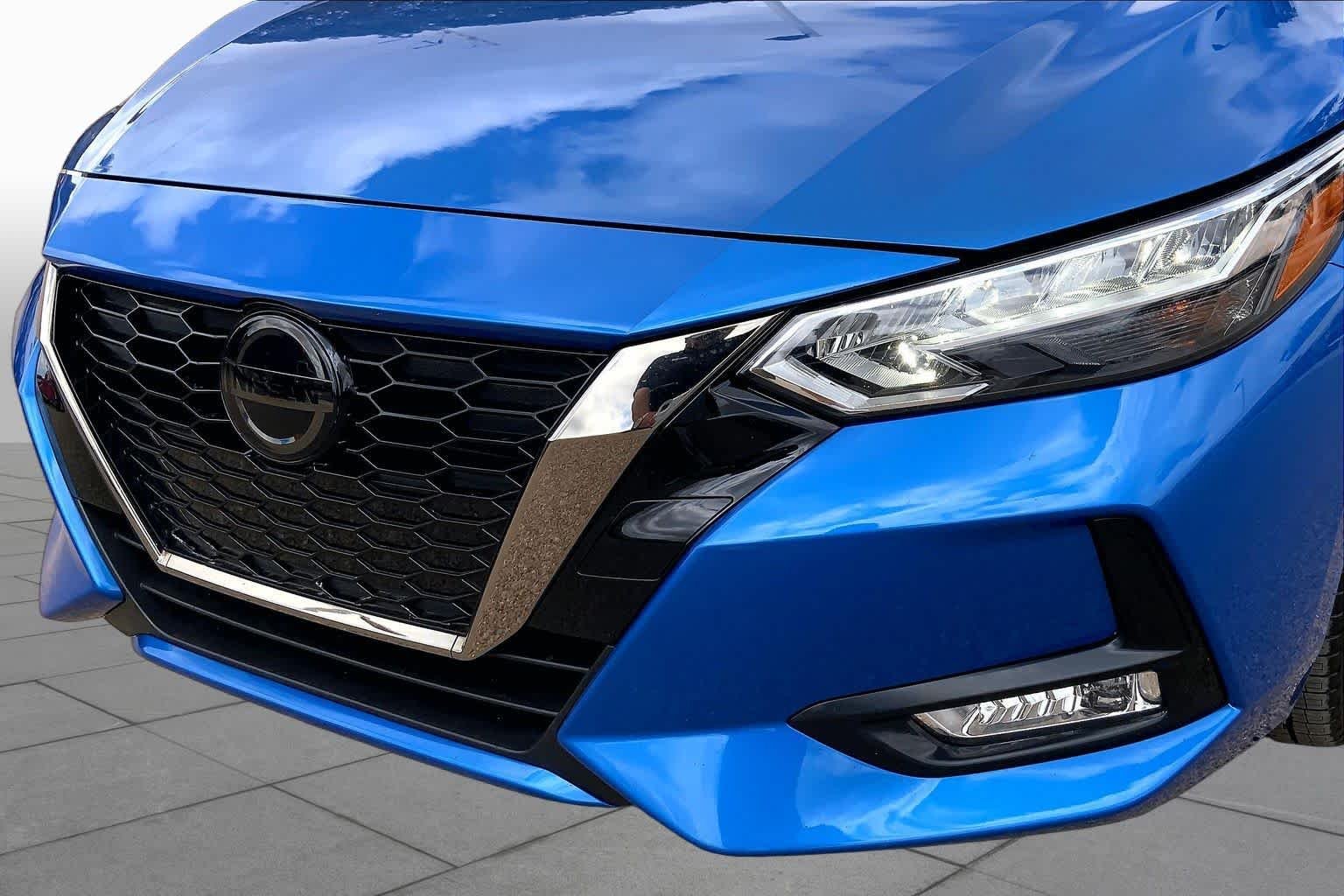 Used 2023 Electric Blue Metallic Nissan SR image 30