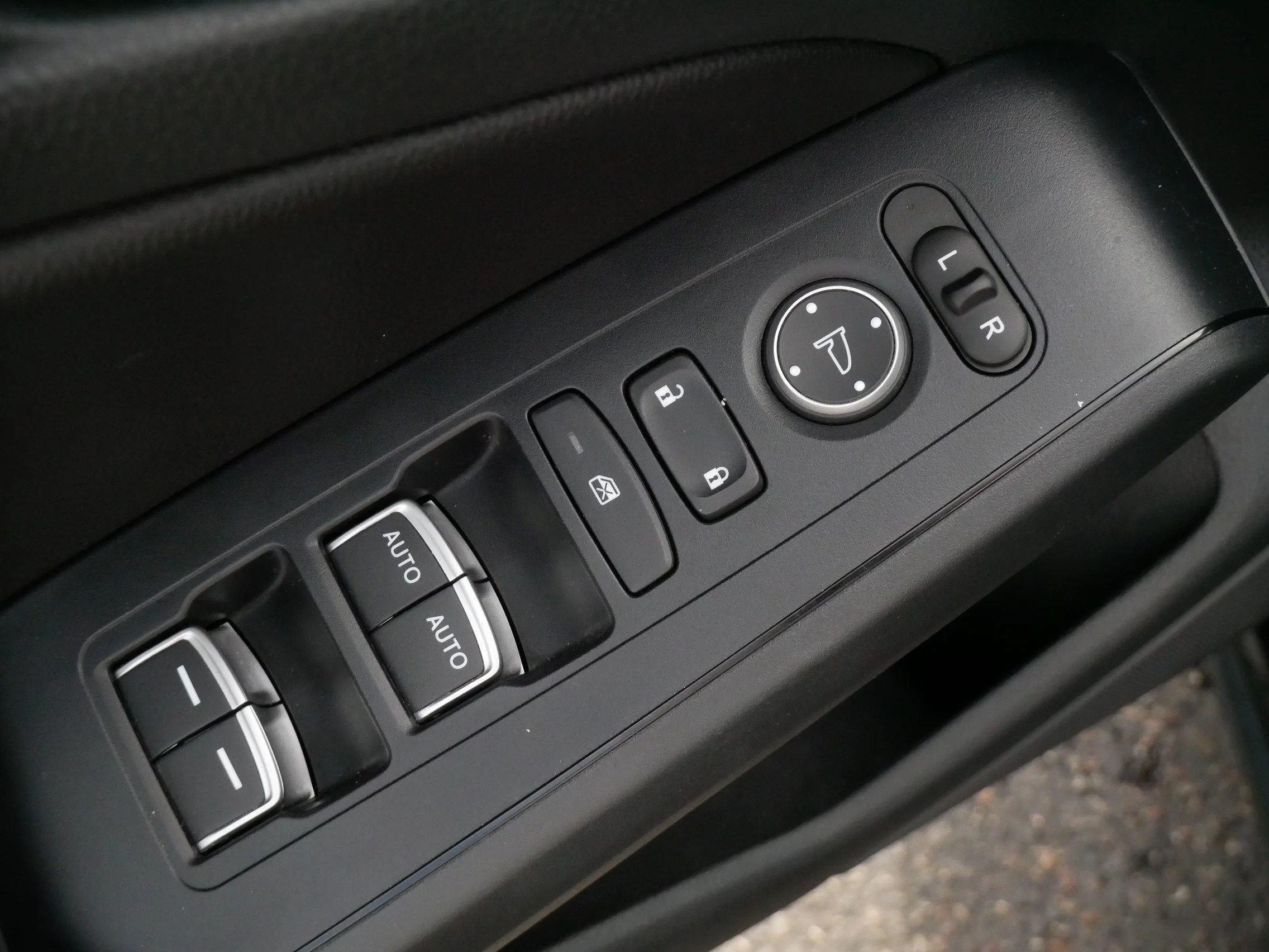 Used 2023 Crystal Black Pearl Honda EX-L image 19