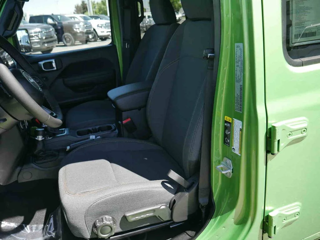 2025 Jeep Wrangler 4-Door Sport S - Photo 31