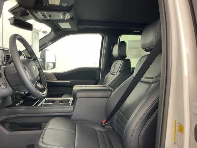 New 2026 Star White Metallic Tri-Coat Ford Platinum image 18