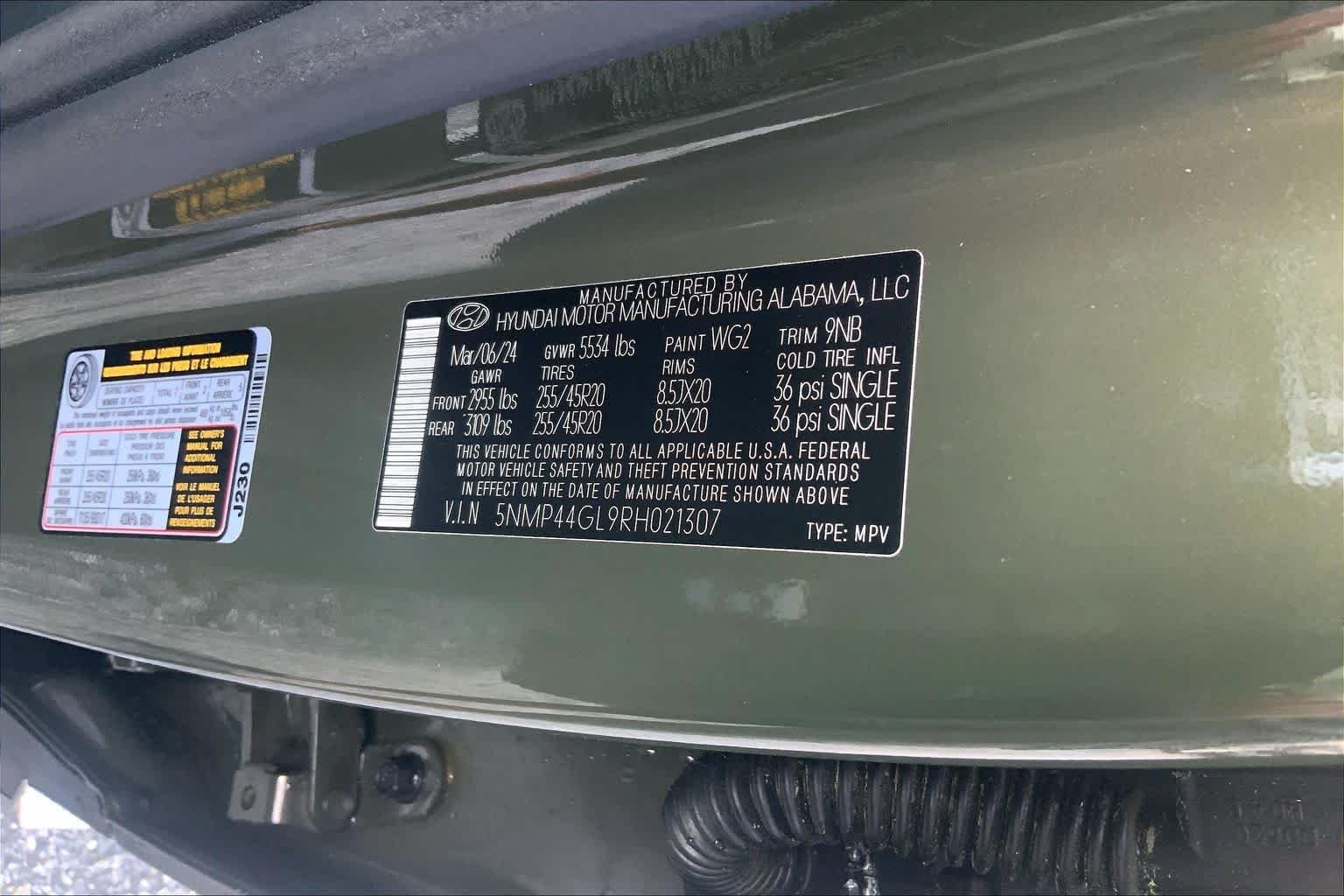 Used 2024 Rockwood Green Hyundai Limited image 30