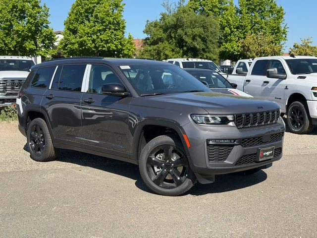 New 2026 Baltic Gray Metallic Clear-Coat Exterior Paint Jeep Limited image 2