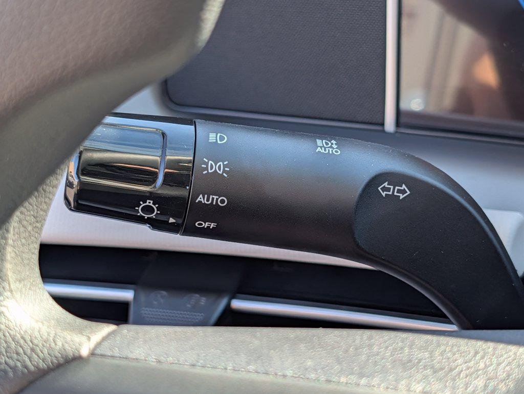 New 2026 Gray Hyundai SE FWD image 30