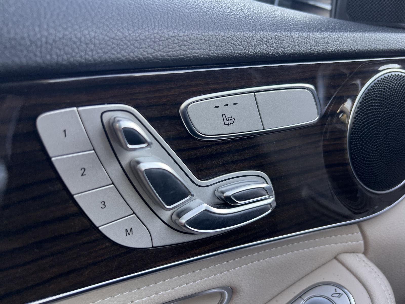 Used 2016 Black Mercedes-Benz C 300 image 18