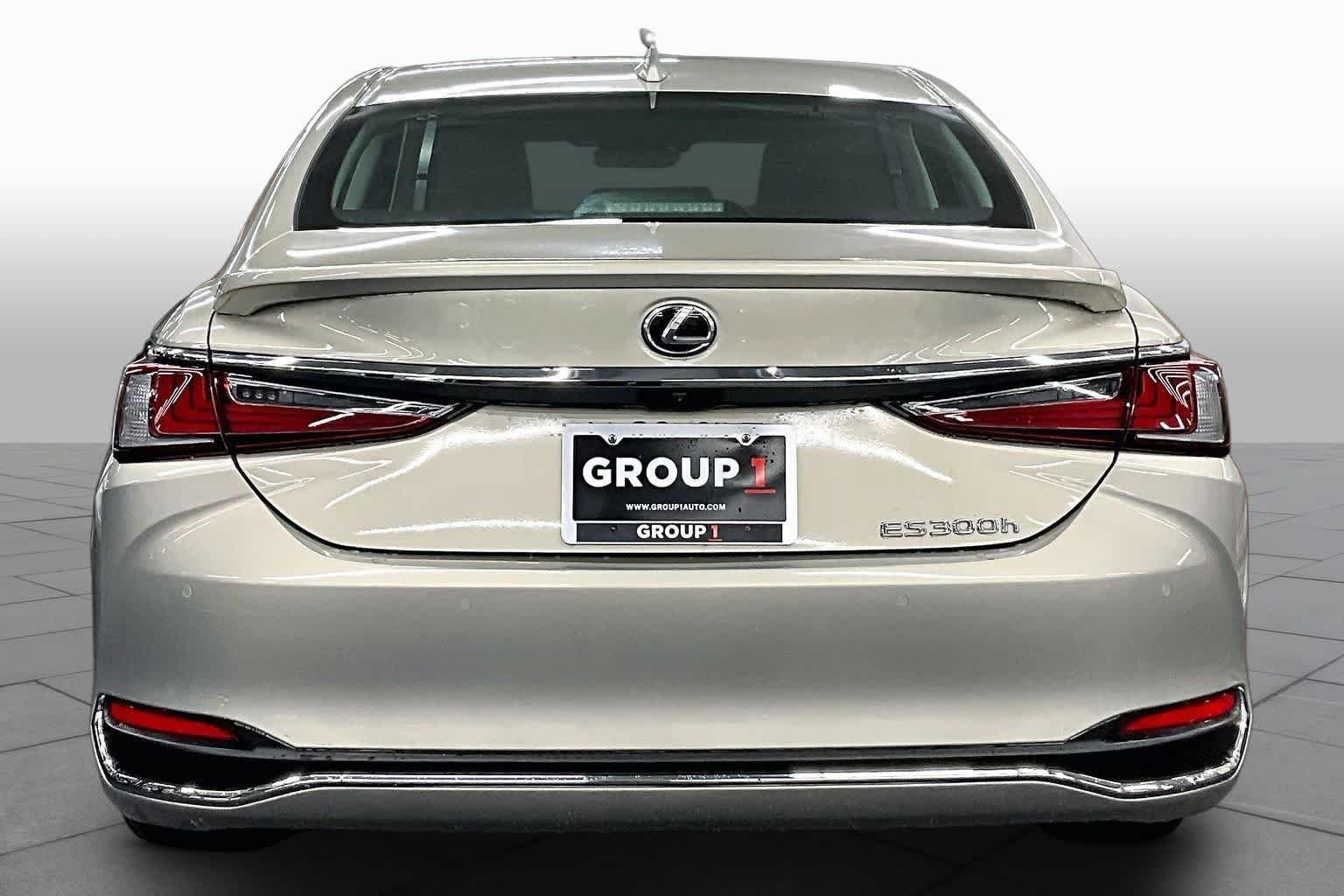 Certified Used 2024 Moonbeam Beige Metallic Lexus  image 5
