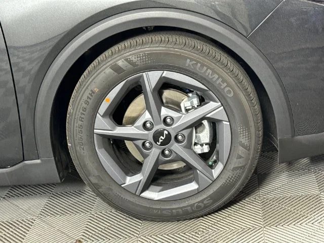 New 2026 Interstellar Gray Kia LXS image 10